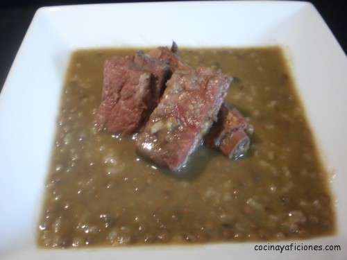 Lentejas con costilla Lentejas con costilla
