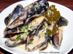 mejillones en sopa de coco 111