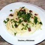 Tagiatele con salsa sueve de queso