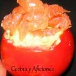 tomate relleno con crema de agaucate y salmon 11