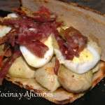 Bocata de Alcachofas, jamón ibérico y huevos de codorniz